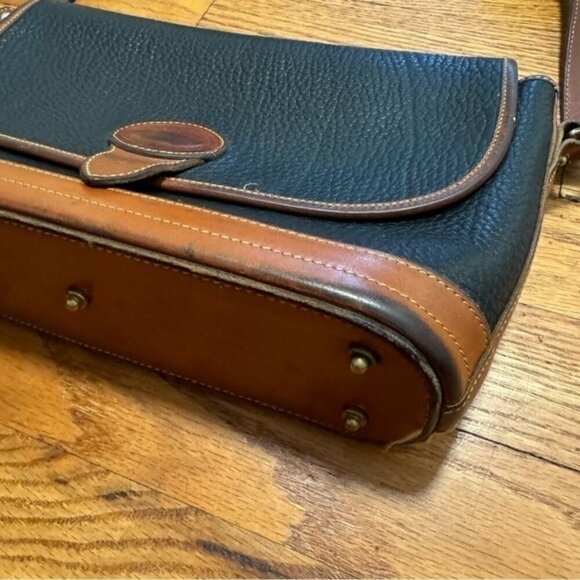 Vintage Dooney & Bourke Crossbody Bag - Picture 14 of 16